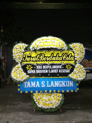 Papan Bunga Duka di Kao Barat