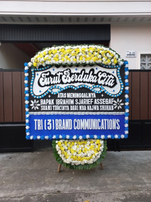 Papan Bunga Duka di Kao Barat